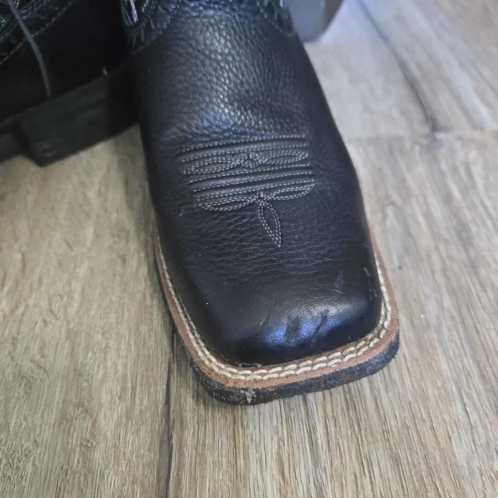 Ariat Black Leather Cowboy Boots - Picture 4 of 6